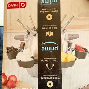 Dash Deluxe Fondue Set
